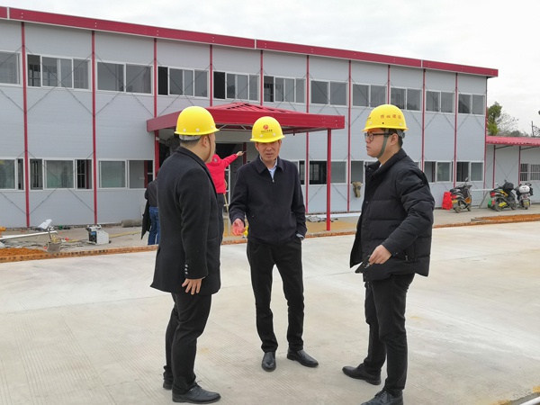 南昌市政建設(shè)集團黨委副書記張世東南昌縣人才公共實訓基地6001.jpg