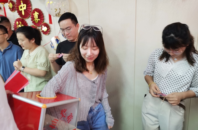 共青團(tuán)南昌市政建設(shè)集團(tuán)有限公司委員會(huì)舉辦了“承傳統(tǒng)文化，享團(tuán)圓美滿”中秋主題活動(dòng)6913.jpg