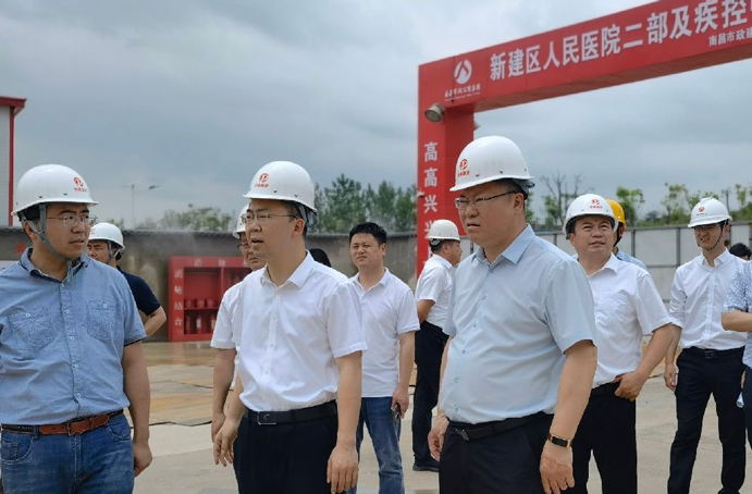 新建區(qū)委常委、常務(wù)副區(qū)長(zhǎng)賈中強(qiáng)到新建區(qū)職業(yè)技術(shù)學(xué)校新校區(qū)建設(shè)項(xiàng)目、新建區(qū)人民醫(yī)院二部及疾控中心項(xiàng)目調(diào)研