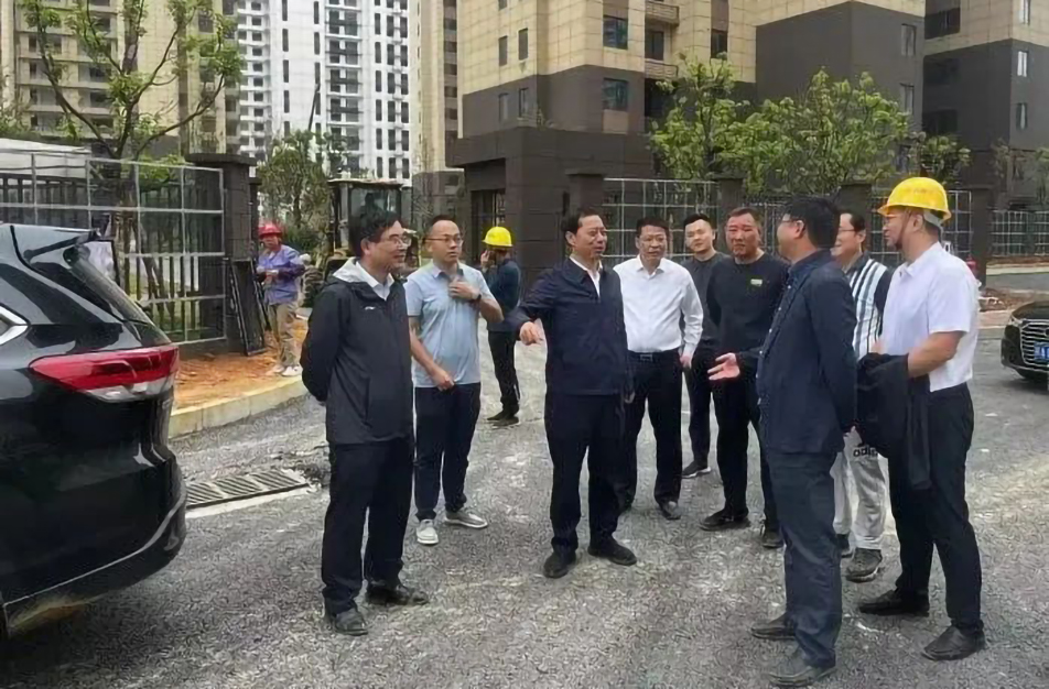 萬義輝到秦坊安置房、杭州路項目調(diào)研