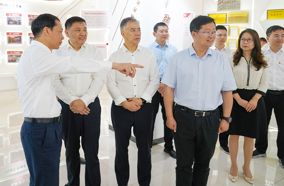 市人大常委會主任李鎮(zhèn)發(fā)率調研組到公司調研基層立法聯系點工作開展情況